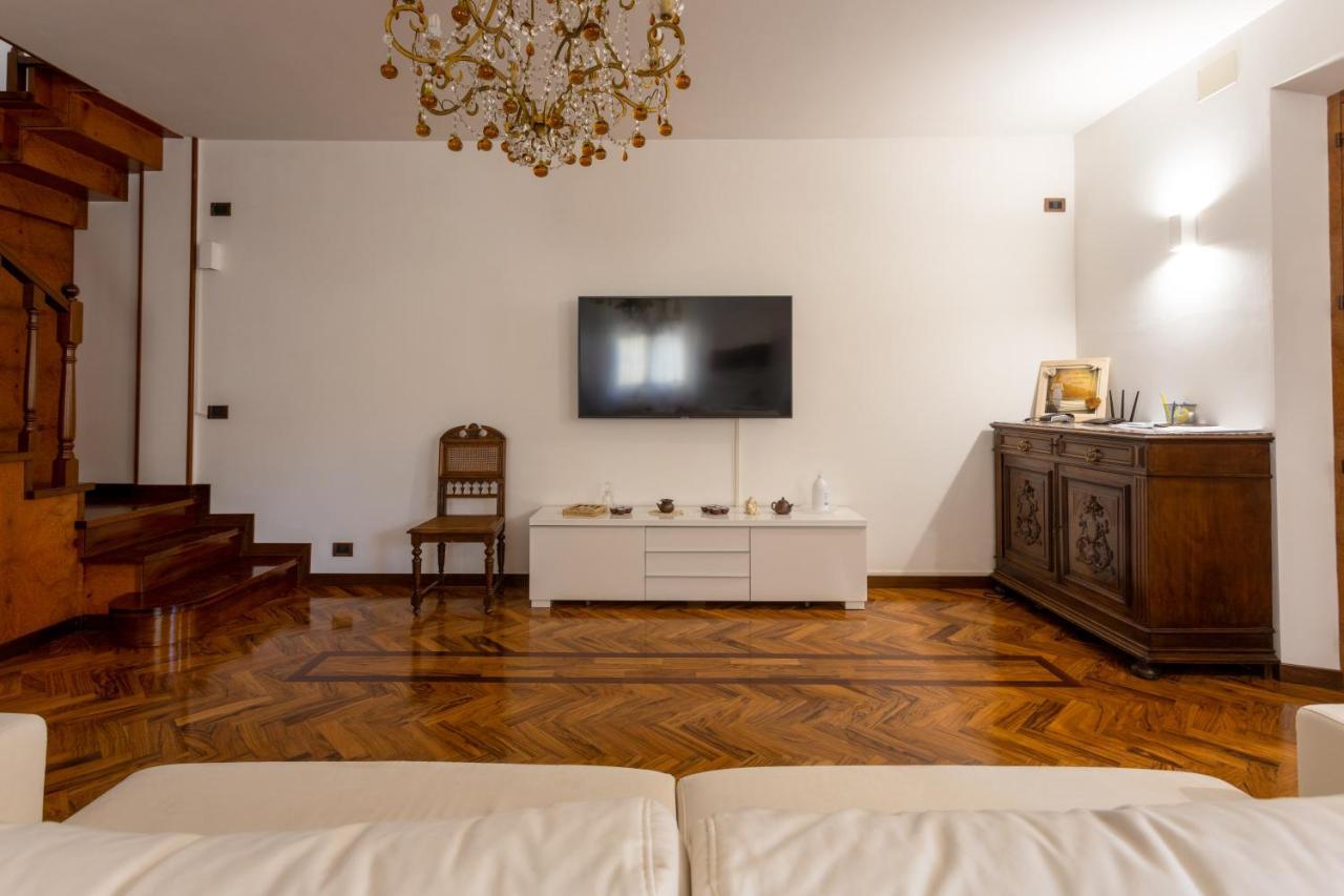 La Principessa Nera B&B Ostra Extérieur photo